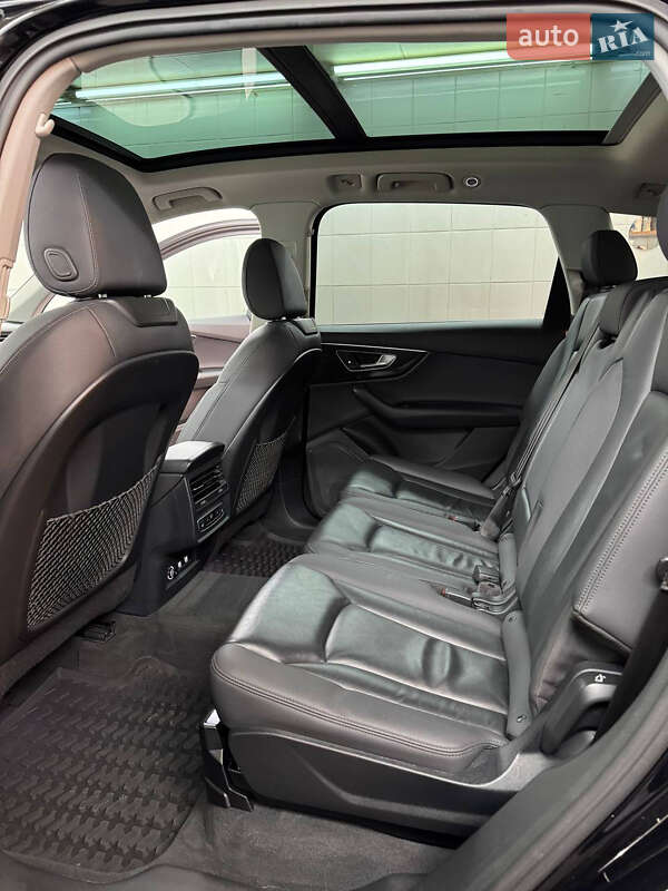 Внедорожник / Кроссовер Audi Q7 2020 в Киеве