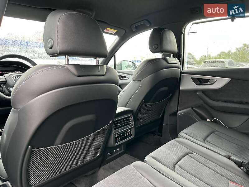 Позашляховик / Кросовер Audi Q7 2025 в Києві фото 45 Позашляховик / Кросовер Audi Q7 2025 в Києві