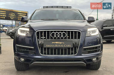 Внедорожник / Кроссовер Audi Q7 2012 в 