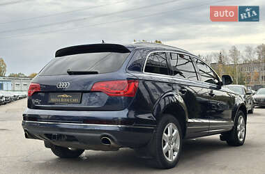 Внедорожник / Кроссовер Audi Q7 2012 в 