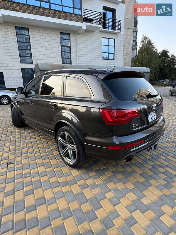 Позашляховик / Кросовер Audi Q7 2013 в Кременчуці