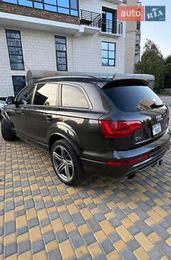 Внедорожник / Кроссовер Audi Q7 2013 в 