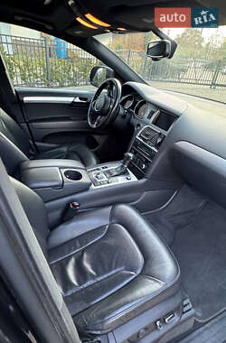 Внедорожник / Кроссовер Audi Q7 2013 в 