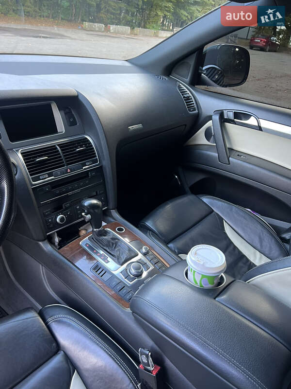 Позашляховик / Кросовер Audi Q7 2007 в Львові