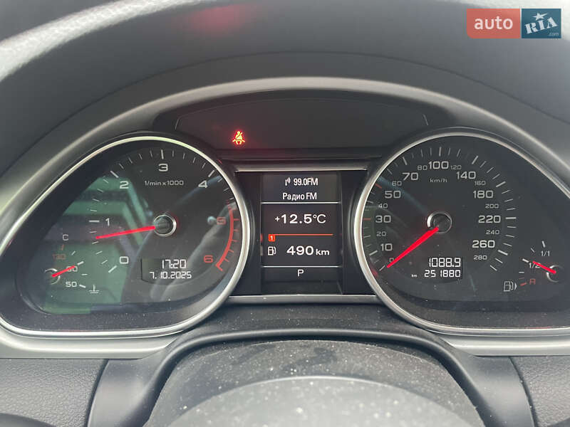 Внедорожник / Кроссовер Audi Q7 2011 в Киеве