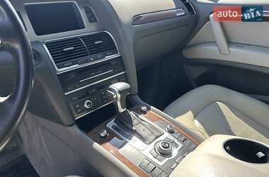 Внедорожник / Кроссовер Audi Q7 2011 в 