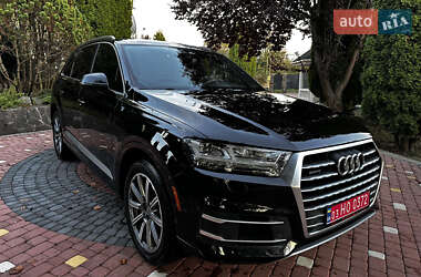 Внедорожник / Кроссовер Audi Q7 2018 в 