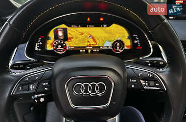 Внедорожник / Кроссовер Audi Q7 2018 в 