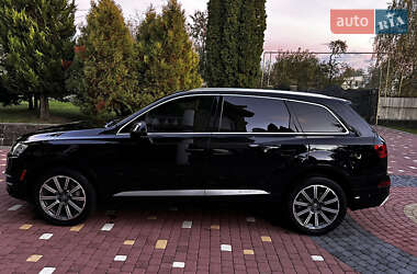 Внедорожник / Кроссовер Audi Q7 2018 в 