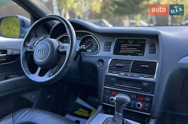 Позашляховик / Кросовер Audi Q7 2014 в 