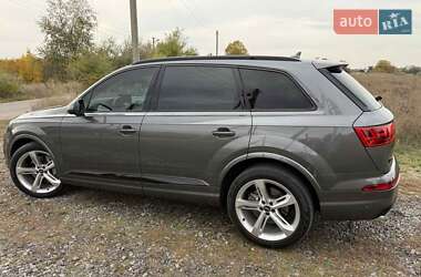 Внедорожник / Кроссовер Audi Q7 2019 в 