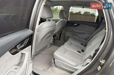 Внедорожник / Кроссовер Audi Q7 2019 в 
