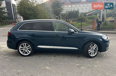 Внедорожник / Кроссовер Audi Q7 2018 в 