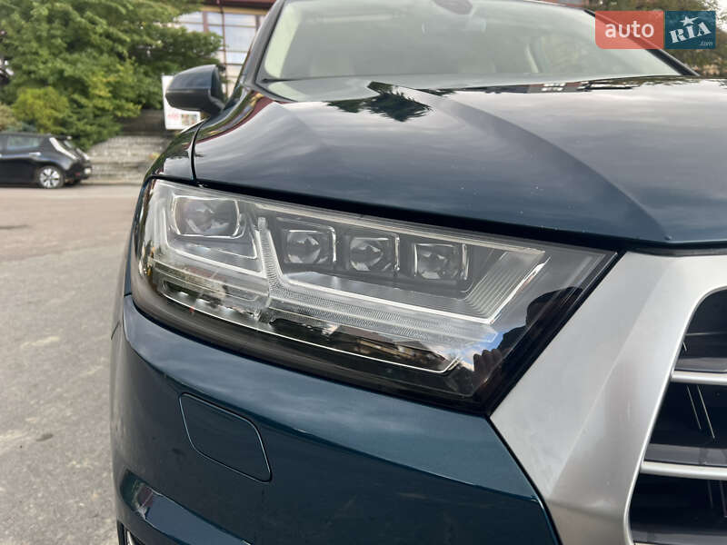 Позашляховик / Кросовер Audi Q7 2018 в Дніпрі