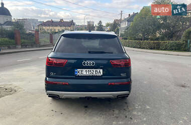 Внедорожник / Кроссовер Audi Q7 2018 в 