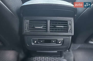 Позашляховик / Кросовер Audi Q7 2017 в 