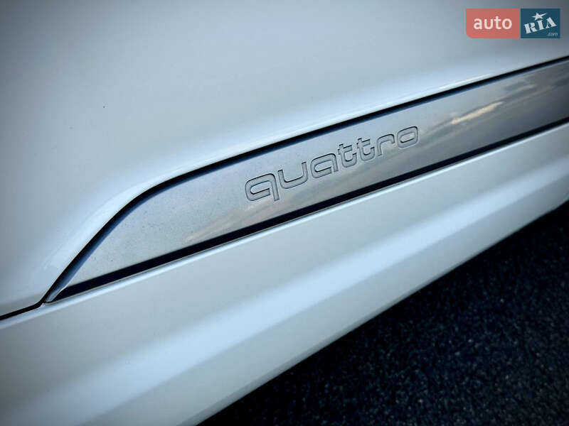 Позашляховик / Кросовер Audi Q7 2017 в Києві