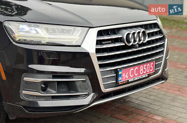 Внедорожник / Кроссовер Audi Q7 2016 в 