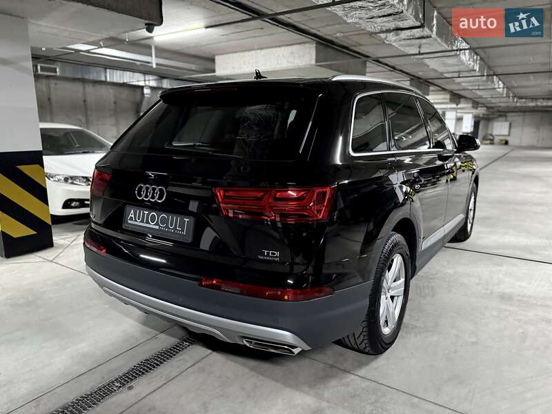Внедорожник / Кроссовер Audi Q7 2016 в Днепре