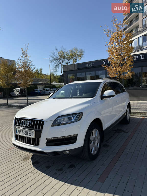 Позашляховик / Кросовер Audi Q7 2011 в Ужгороді