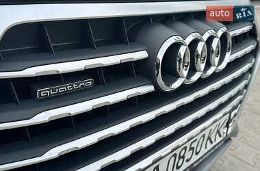 Позашляховик / Кросовер Audi Q7 2017 в 