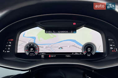 Позашляховик / Кросовер Audi Q7 2021 в 