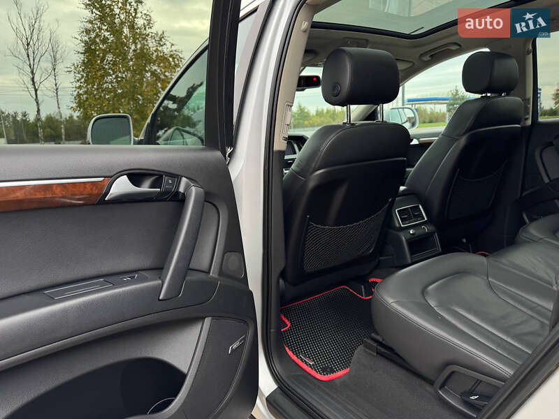 Позашляховик / Кросовер Audi Q7 2011 в Івано-Франківську