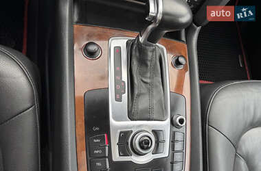 Позашляховик / Кросовер Audi Q7 2011 в 