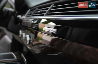 Внедорожник / Кроссовер Audi Q7 2018 в 