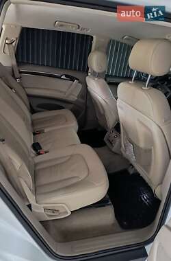 Позашляховик / Кросовер Audi Q7 2012 в 