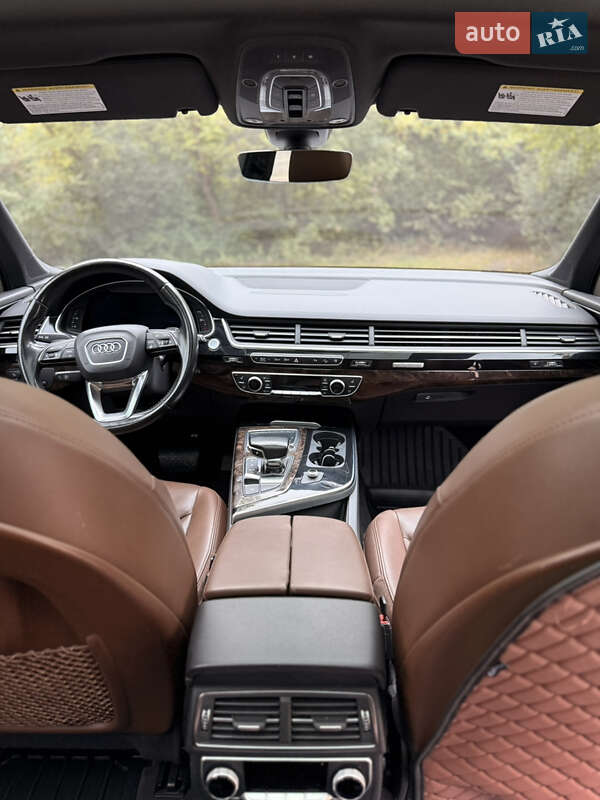 Внедорожник / Кроссовер Audi Q7 2016 в Одессе фото 12 Внедорожник / Кроссовер Audi Q7 2016 в Одессе