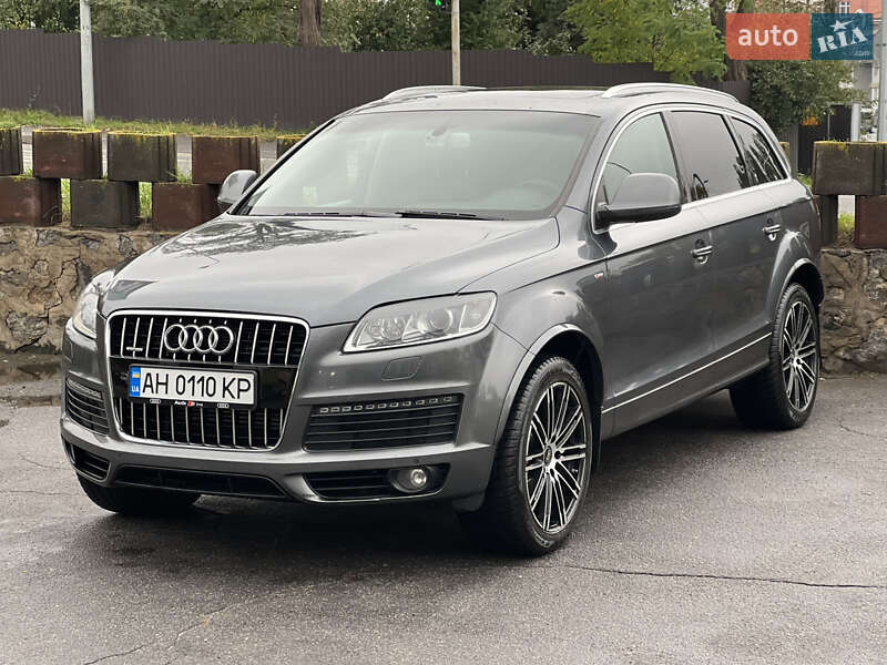 Позашляховик / Кросовер Audi Q7 2008 в 