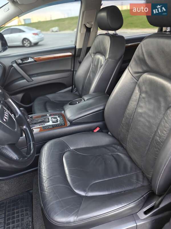 Позашляховик / Кросовер Audi Q7 2007 в Дніпрі