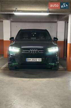 Внедорожник / Кроссовер Audi Q7 2015 в Измаиле