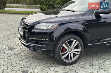 Позашляховик / Кросовер Audi Q7 2012 в 