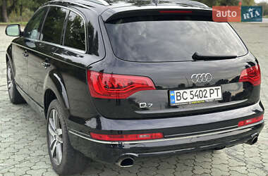 Позашляховик / Кросовер Audi Q7 2012 в 