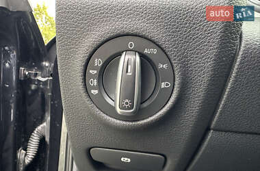 Позашляховик / Кросовер Audi Q7 2012 в 