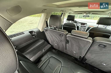 Позашляховик / Кросовер Audi Q7 2012 в 