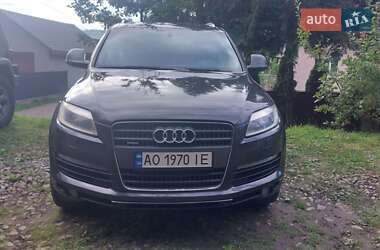 Внедорожник / Кроссовер Audi Q7 2006 в 