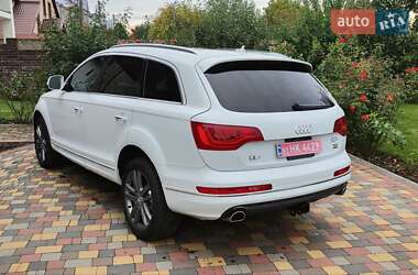 Позашляховик / Кросовер Audi Q7 2015 в 