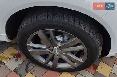 Позашляховик / Кросовер Audi Q7 2015 в 
