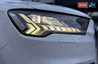 Внедорожник / Кроссовер Audi Q7 2022 в 