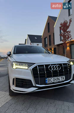 Внедорожник / Кроссовер Audi Q7 2022 в 