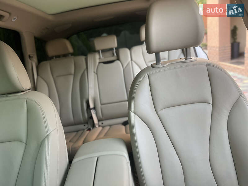 Внедорожник / Кроссовер Audi Q7 2019 в Мукачево