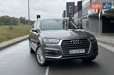Позашляховик / Кросовер Audi Q7 2016 в 