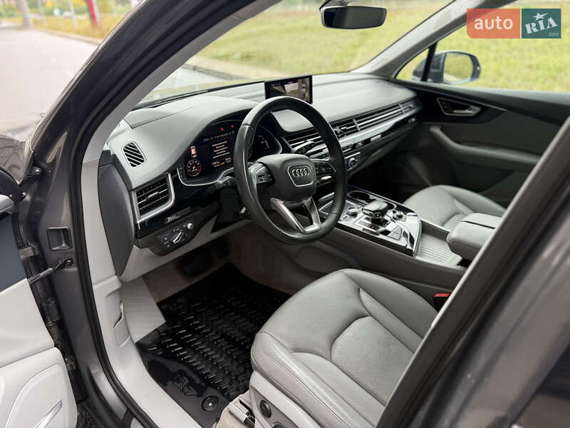 Позашляховик / Кросовер Audi Q7 2016 в Києві фото 11 Позашляховик / Кросовер Audi Q7 2016 в Києві