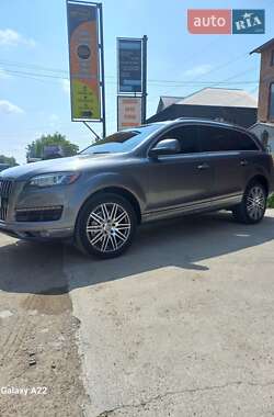 Позашляховик / Кросовер Audi Q7 2009 в 