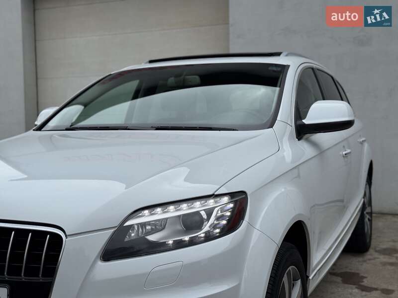 Внедорожник / Кроссовер Audi Q7 2015 в Сарнах