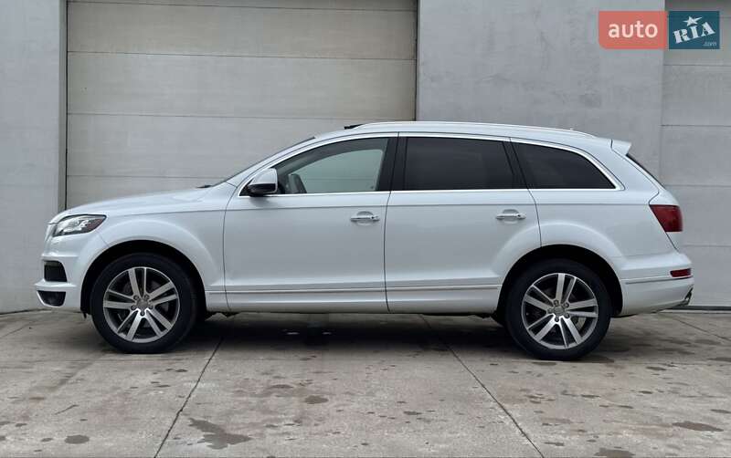 Внедорожник / Кроссовер Audi Q7 2015 в Сарнах
