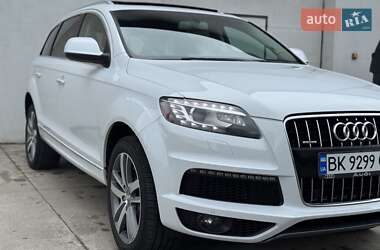 Позашляховик / Кросовер Audi Q7 2015 в 